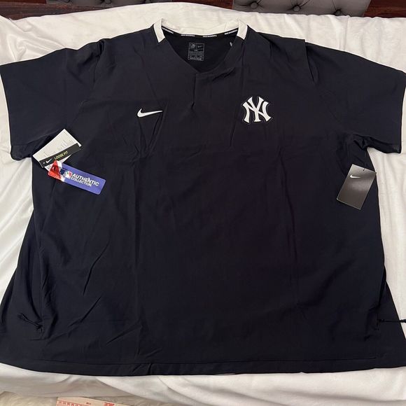 Nike Jackets & Coats New York Yankees Nike Authentic Collection
